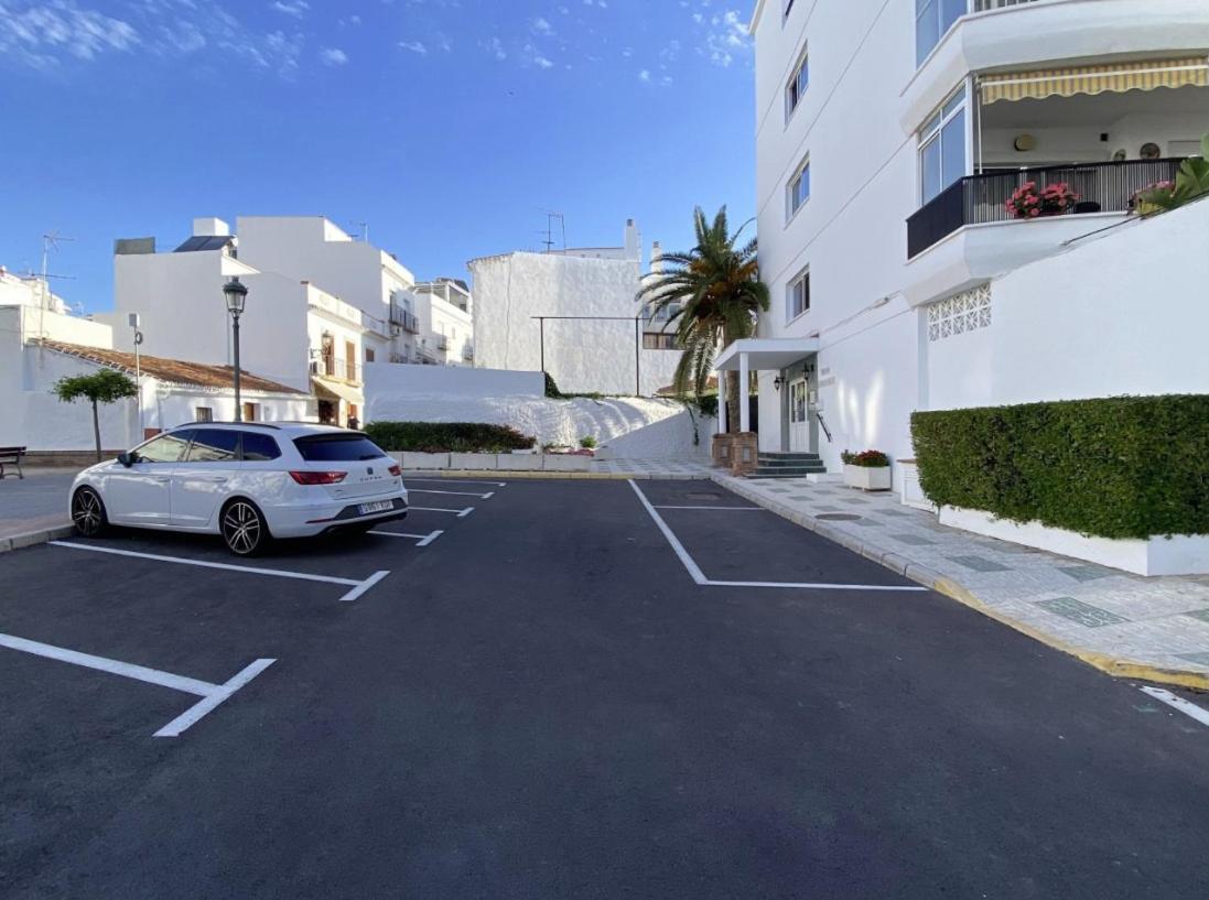 Acapulco Playa Bluewater Villas Nerja Exterior photo